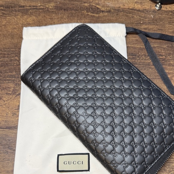 Gucci Black Key & Card Holder
